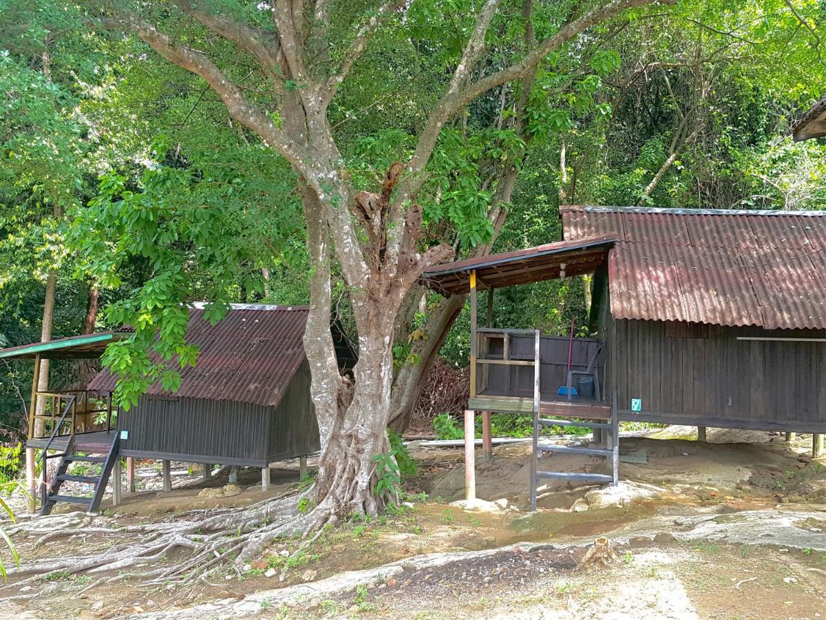 Harrera Perhentian, Long Beach Kampong Pasir Panjang  Exterior photo