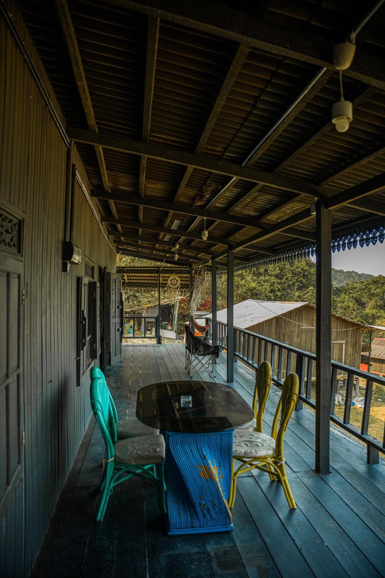 Harrera Perhentian, Long Beach Kampong Pasir Panjang  Exterior photo